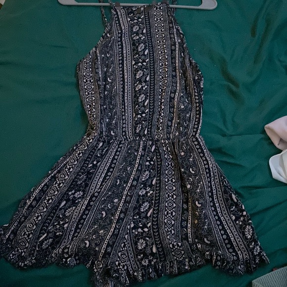 black and white romper - Picture 1 of 3